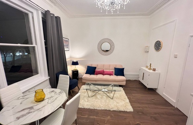 Cozy 1 Bed Flat in Chiswick