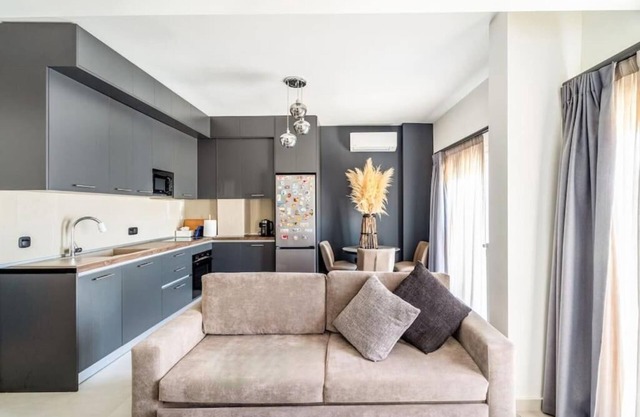 Cozy 1-bedroom apartment with WiFi, AC in lovely Thessaloniki