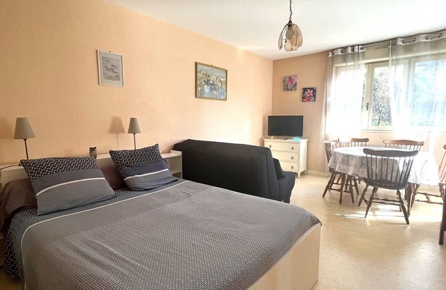 Cozy 1-BR Apt with SE Terrace, Pool & Tennis | Quiet Residence Near Aix-les-Bains Center