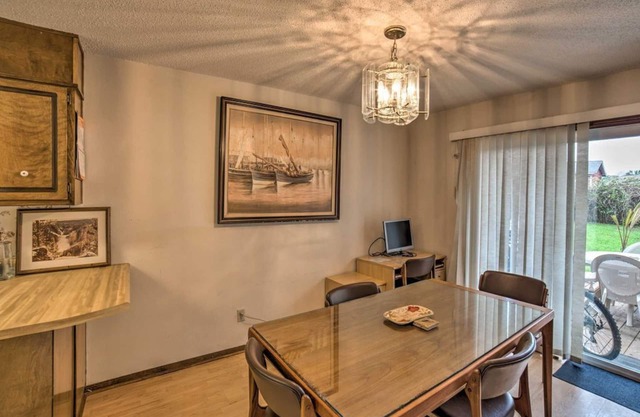 Cozy 2/2.5 Queen Master Suite with private balcony gardenview