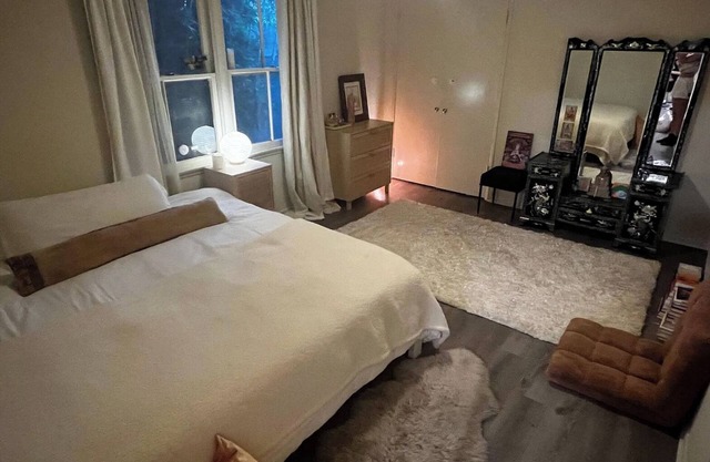 Cozy 2 Bedroom Beach Bungalow - Pacific Palisades