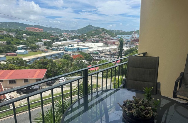 Cozy 2-bedroom condo in delightful Charlotte Amalie with view of harbour.