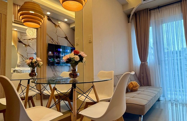 Cozy 2BR Condo | Pool | Near Eastwood, Ortigas & Antipolo