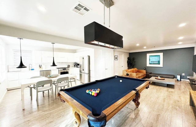 Cozy 2BR Near SoFi & LAX - SH1