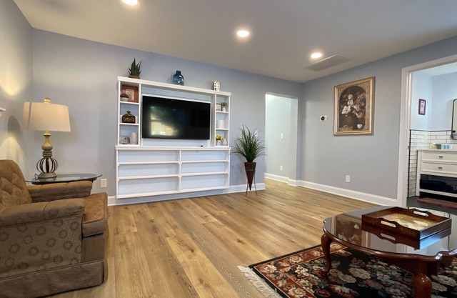 Cozy 2BR Retreat | Near Casino, Queen Beds, Parking
