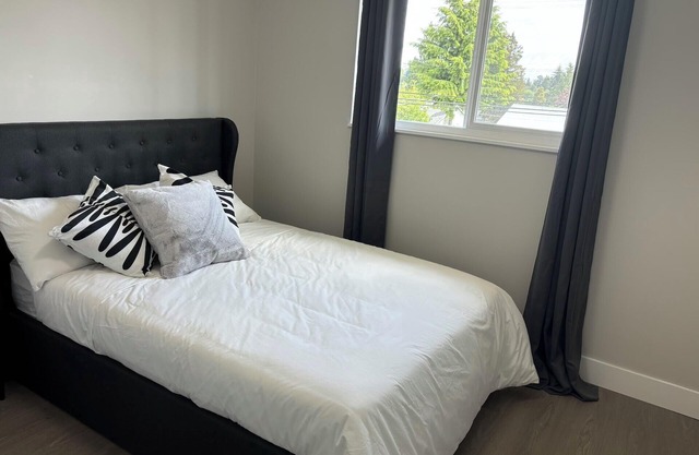 Cozy 3-Bedroom Retreat in Surrey