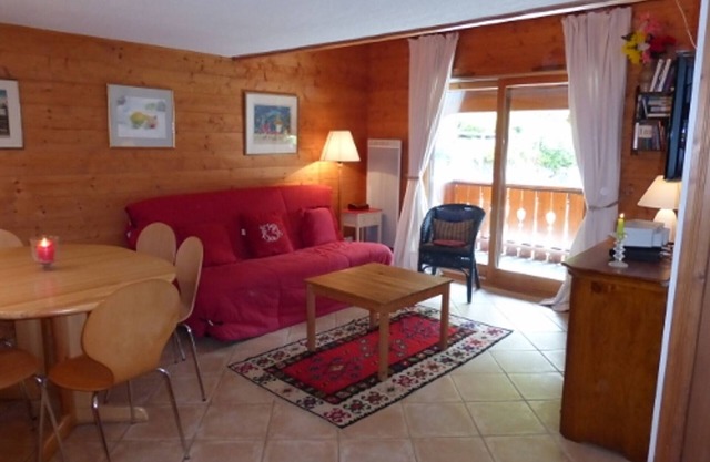 Cozy 3-Room Apartment for 6 in Méribel Village, Close to Slopes & Shops
