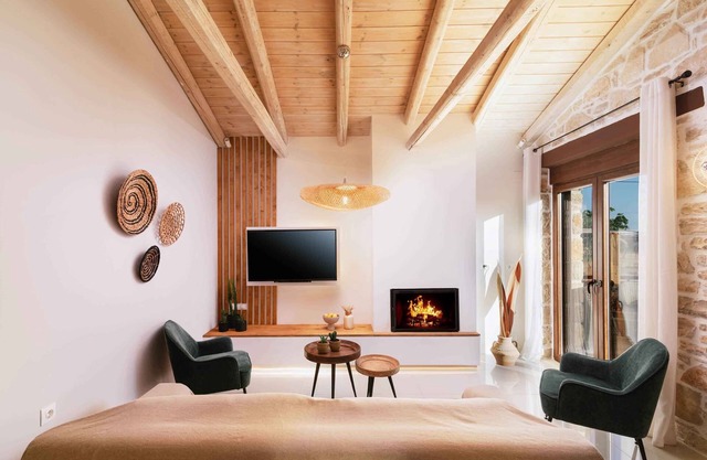 Cozy and luxurious house near the beach