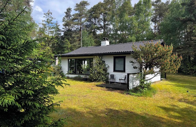 Cozy and updated house on large private lot.