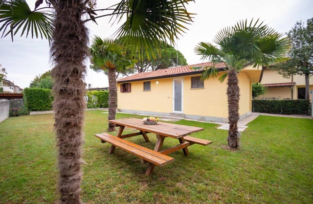 Cozy and welcoming house with private garden
