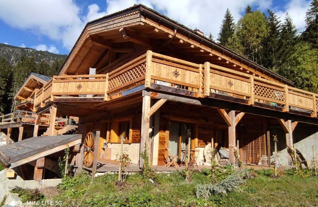 Cozy apartment, in a quiet chalet,