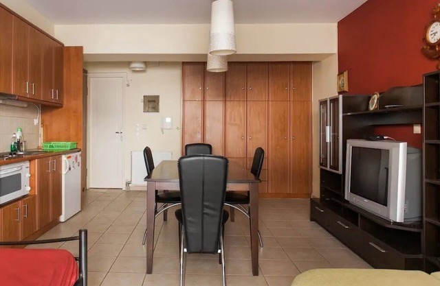 COZY APARTMENT 8 MIN WALKING DISTANCE FROM ACROPOLIS