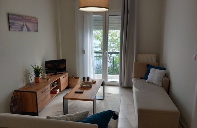 Cozy apartment in Kalamaria close to the beach(Pet friendly!)