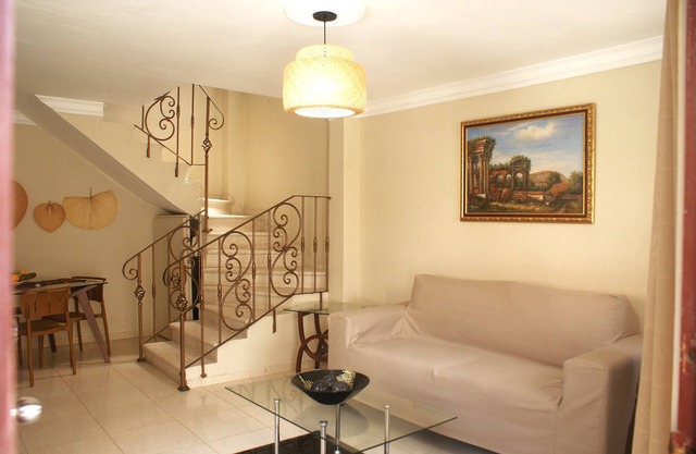 Cozy apartment on 2 levels. A few minutes from the city center!