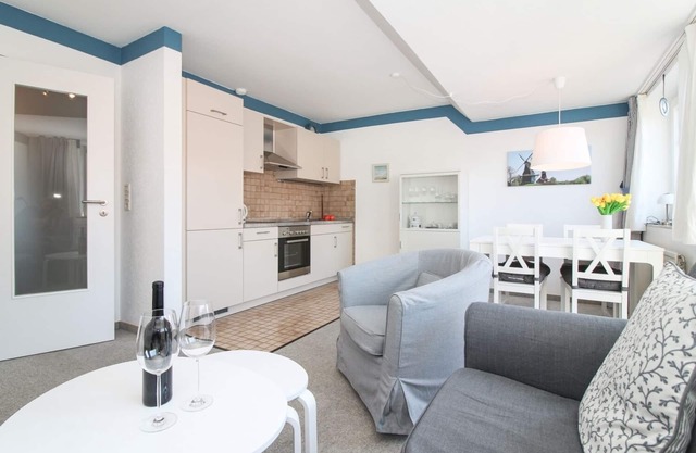 Cozy apartment with balcony for 4 people