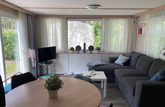 Cozy chalet with sauna: the Veluwe Flirt