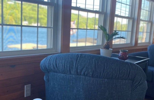Cozy Cottage 2 Bedroom With Amazing View