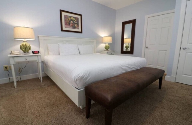Cozy Cottage get away in Historic Williamsburg VA