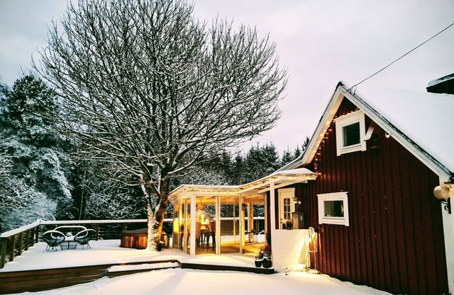 Cozy cottage with beautiful garden in Svängsta, Blekinge | SE03011