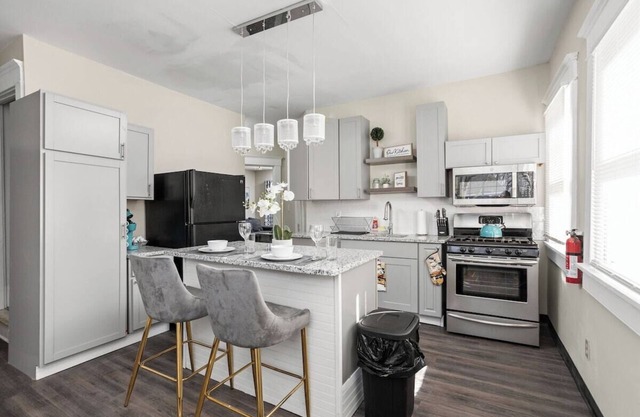 Cozy Crawfordsville Retreat - 2-Bed Sanctuary!