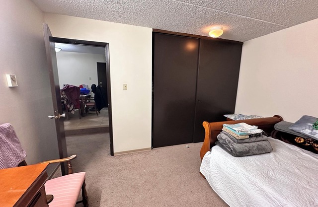 Cozy Family-Friendly 1BR Apartment/Downtown Free Parking,Wi-Fi, Balcony,Laundry