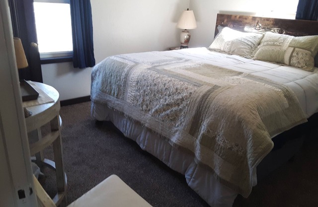 Cozy home, centrally located in the beautiful Flathead Valley under the BIG SKY.