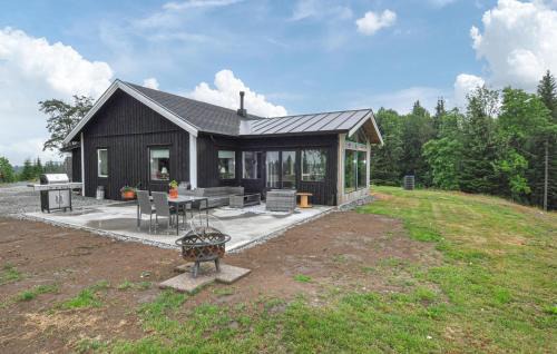 Cozy Home In Bengtsfors With Sauna