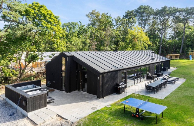 Cozy home in Hadsund with sauna