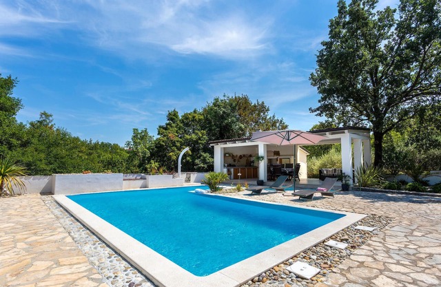 Cozy home in Malinska with WiFi