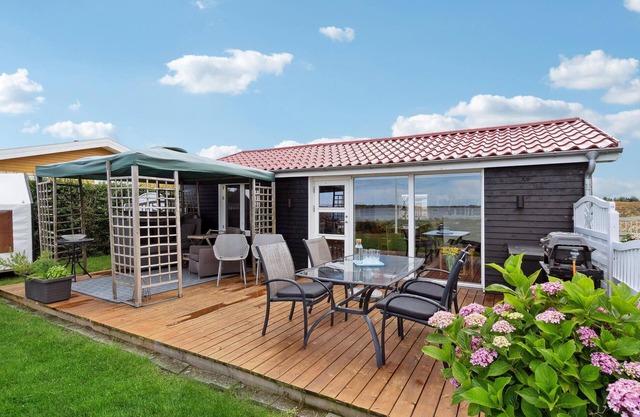 Cozy home in Mesinge with WiFi