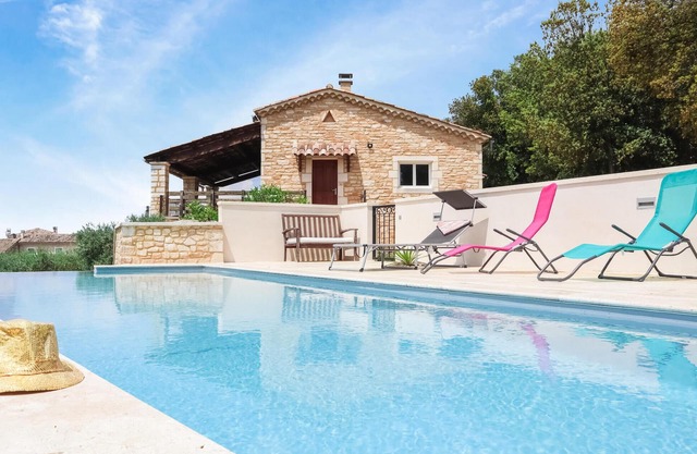 Cozy home in Orgnac-l'Aven with WiFi