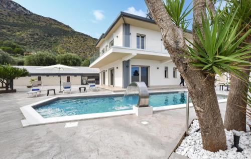 Cozy Home In Trabia With Private Swimming Pool, Can Be Inside Or Outside