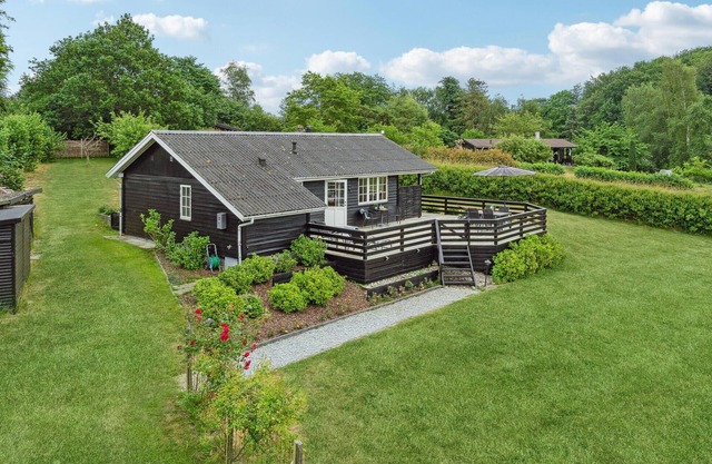 Cozy home in Tranekær with kitchen