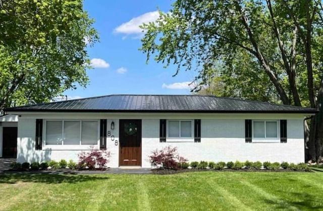 Cozy home in Whitestown