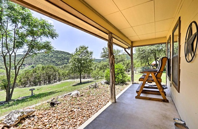 Cozy Medina Cottages with Patio and Mountain Views!