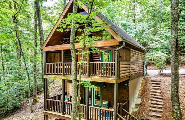 Cozy Mountain Retreat 5 Min from Smokies Entrance.