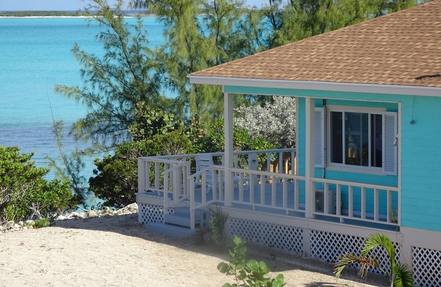 Cozy, new, beach cottage with a spectacular ocean view - Point of View