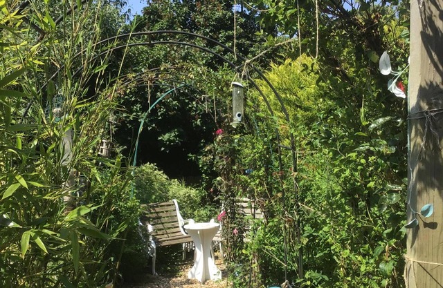 Cozy Nook Cottage - Sleeps 4, Garden & Parking