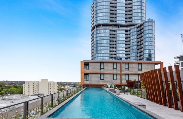 Cozy Stay with City Views and Great Amenities