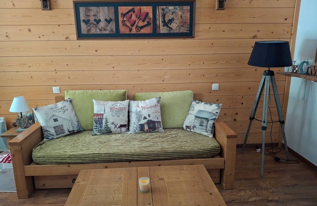 Cozy Studio for 4 in Brides-les-Bains with Balcony, Wi-Fi, and Parking