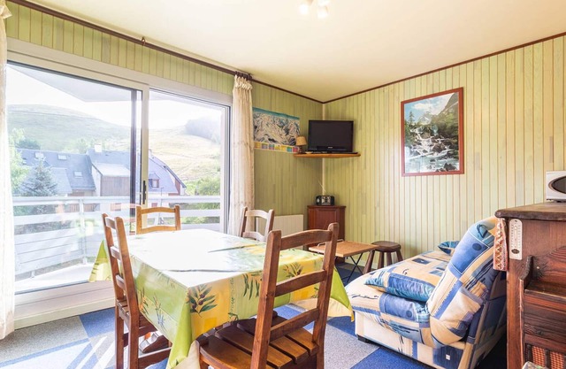 Cozy studio for 4 in Peyragudes near shops