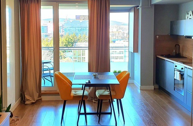 Cozy Studio near business center