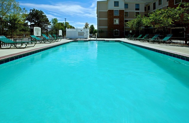 Cozy Suite | Free Breakfast + Pool