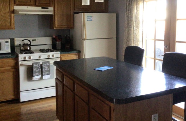Cozy Townhome in Baltimore, County
