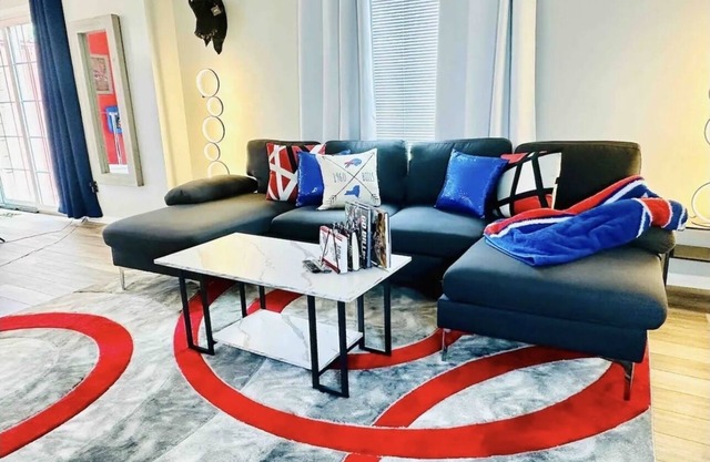 Cozy Two-Bedroom Bills themed Getaway💙♥️