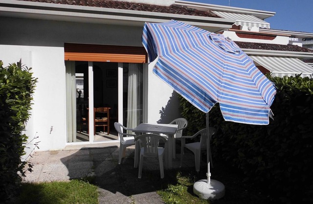 Cozy villa with private garden-Beahost