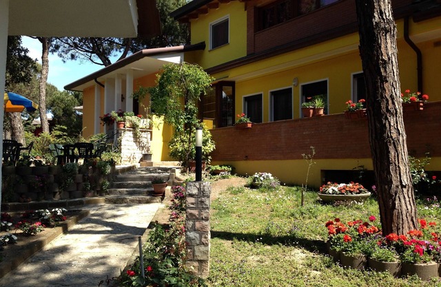 Cozy villa with large garden near the beach