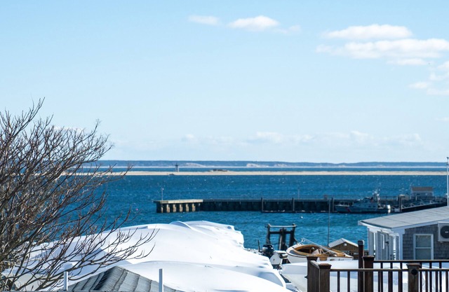 Cozy West End Condo w/Stunning Ocean View, Close to Everything