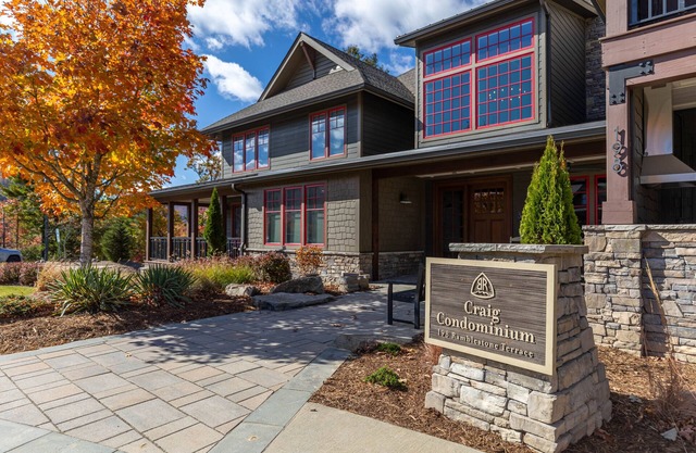 Craig 304 Condo at the Blue Ridge Mountain Club! Luxury studio with great amenities!