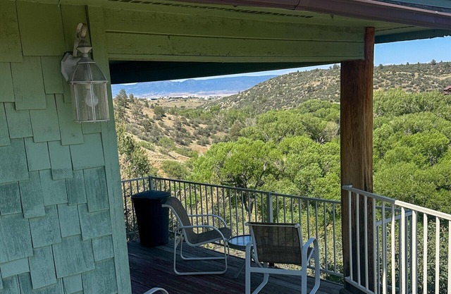 Creek Cottage - Prescott Cabin Rentals